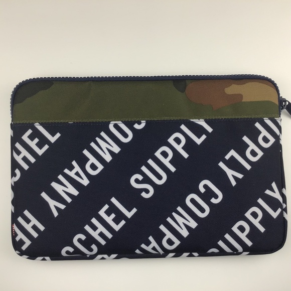 NWOT Herschel Laptop / Tablet Padded Sleeve - Picture 3 of 8